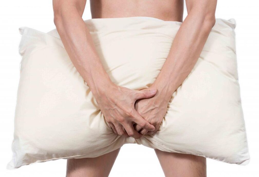 ผู้ชายกำลังออกกำลังกายเพื่อเพิ่มพลัง